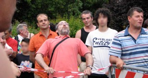 Il Torneo di sputo del nocciolo di ciliegia 
