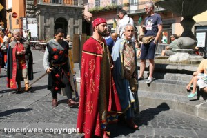 Il corteo storico alla Fiera del vino di Montefiascone