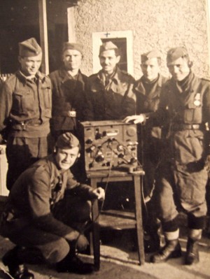 Nello Marignoli con i partigiani nel '45