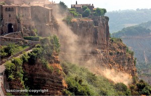 Una frana a Civita di Bagnoregio