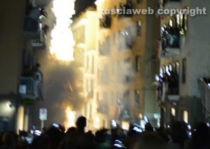 Viterbo - Santa Rosa - Il lancio del fumogeno