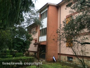 Ronciglione - Via dell'ospedale consorziale - Il palazzo dove abitava la donna ritrovata nel congelatore