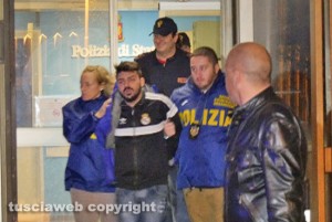 Viterbo - Giovanni Tabasco e Gaetano Formicola all'uscita dalla questura