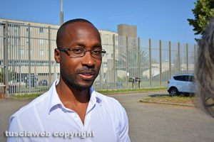Rudy Guede fuori dal carcere di Mammagialla