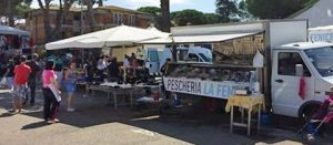 Tarquinia - Il mercato al Lido