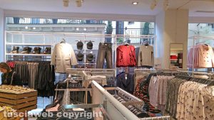 Viterbo - Inaugurazione del negozio di H&M