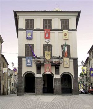 Valentano - Il palazzo del comune