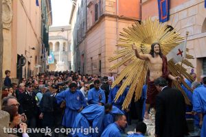 Tarquinia - La processione del Cristo risorto