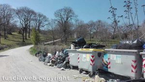 Viterbo - L'isola di prossimità al consorzio stradale Novepani