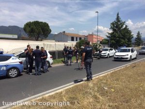 Viterbo - Polizia - Rocambolesco inseguimento sulla E45