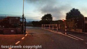 Viterbo - L'impianto di smaltimento rifiuti di Casale Bussi in fiamme