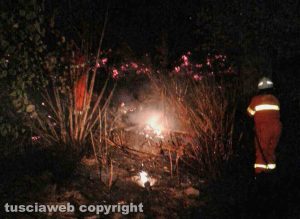 Montalto di Castro - L'incendio di ieri sera sull'Aurelia