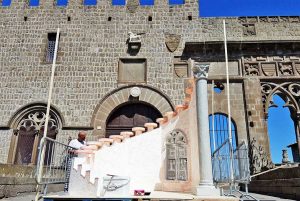 Viterbo - Santa Rosa - Cene in piazza - lLa base della torta monumentale