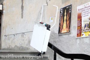 Il monta scale al monastero