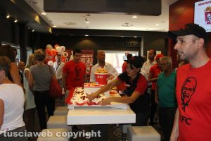 Viterbo - Kfc - L'inaugurazione