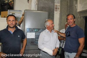 Viterbo - Santa Rosa - Il raduno dei facchini alla ex chiesa della Pace per la consegna di ciuffi e spallette