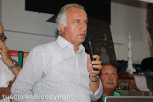 Viterbo - Santa Rosa - Il raduno dei facchini alla ex chiesa della Pace per la consegna di ciuffi e spallette