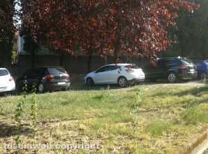 Vitorchiano - Il giardino pubblico adibito a parcheggio 