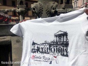 La maglietta di Gloria