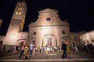 Golden Tango - Flash mob nel centro storico