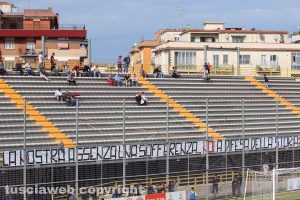 Sport - Calcio - Viterbese - La curva Nord senza ultras
