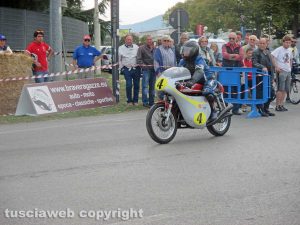 Viterbo - Le moto d'epoca sfrecciano al Poggino