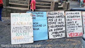Viterbo - Il sit-in di Solidarietà cittadina in piazza San Faustino