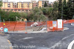 Viterbo - Rotatoria via Genova, i lavori