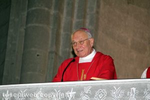 Il vescovo Lino Fumagalli