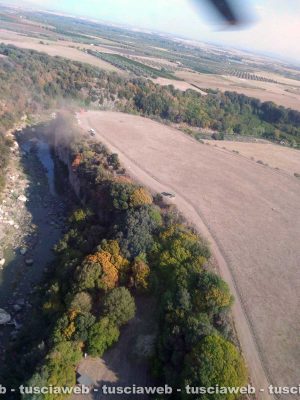 Montalto di Castro - Vulci - Turista precipitata in un burrone - Le operazioni di recupero della salma