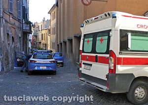 Viterbo - Polizia e 118 nel centro storico