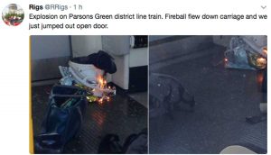 Londra - Esplosione alla metro Parsons Green - La foto del contenitore in fiamme