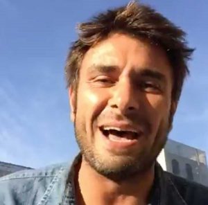 Alessandro Di Battista annuncia che presto sarà papà