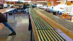 Tarquinia - L'azienda metalmeccanica in cui i lavoratori sarebbero stati sfruttati