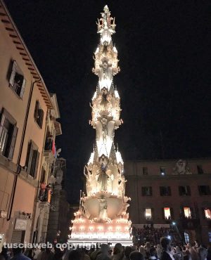 Viterbo - Santa Rosa - Gloria a piazza del Comune