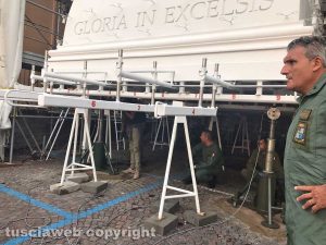 Viterbo - Prova peso per la macchina di santa Rosa