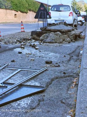 Viterbo - Lavori mai finiti in via della Pila