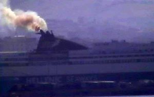 Civitavecchia - I fumi molesti dalla nave greca