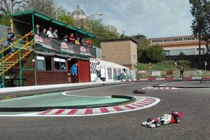 Montefiascone - Sfrecciano gli automodelli elettrici