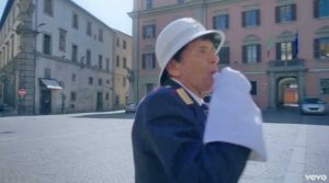 Viterbo nel video Dobbiamo fare luce di Morandi