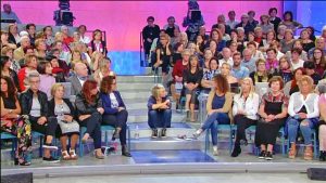 Nuovo negozio di abbigliamento a Viterbo, personale cercasi da Maria De Filippi