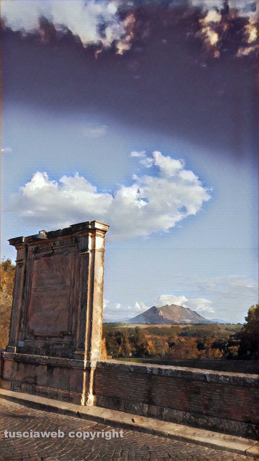 Il monte Soratte visto da Civita Castellana