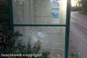 Viterbo - La fermata dei bus nella frazione di Fastello
