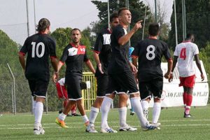 Sport - Calcio - Monterosi - I biancorossi dopo un gol