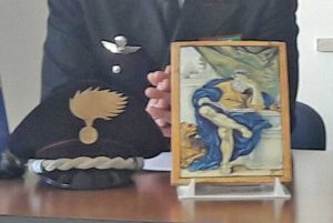 La consegna ufficiale della maiolica al comune di Castelli