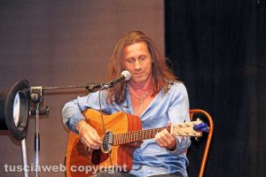 Viterbo - Il concerto di Povia al teatro Caffeina