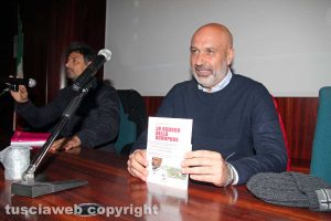 Sergio Pirozzi durante la presentazione del suo libro