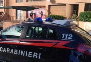 Civitavecchia - Il centro massaggi sequestrato dai carabinieri
