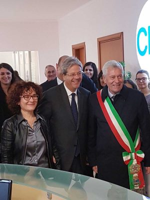 Il premier Gentiloni accolto dalla segretaria della Cna Luigia Melaragni