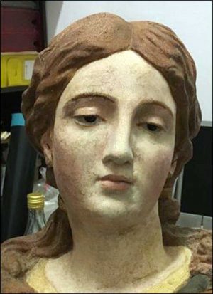 La testa della Madonna dopo l'intervento di restauro